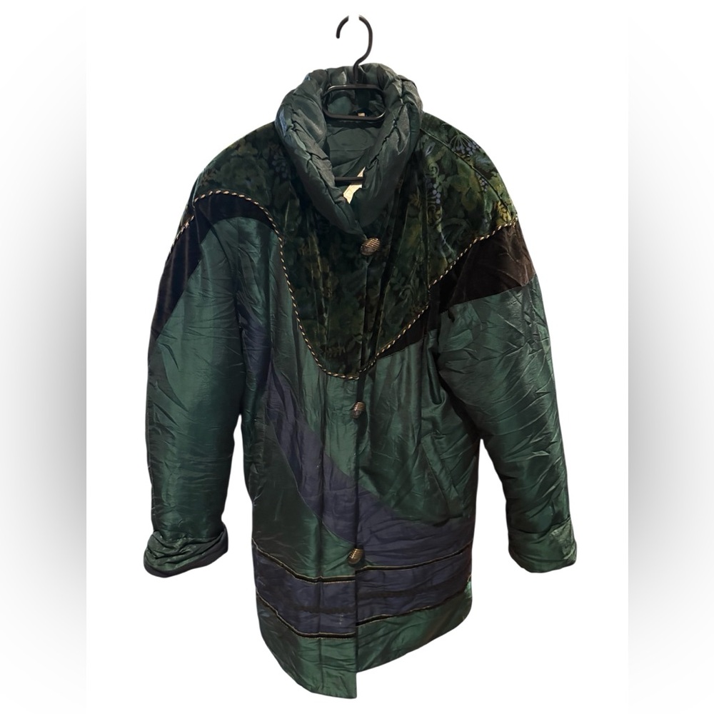 ☮️Vintage Pizazz Down Jacket Floral Velvet Trim 80s 90s Puffy Coat